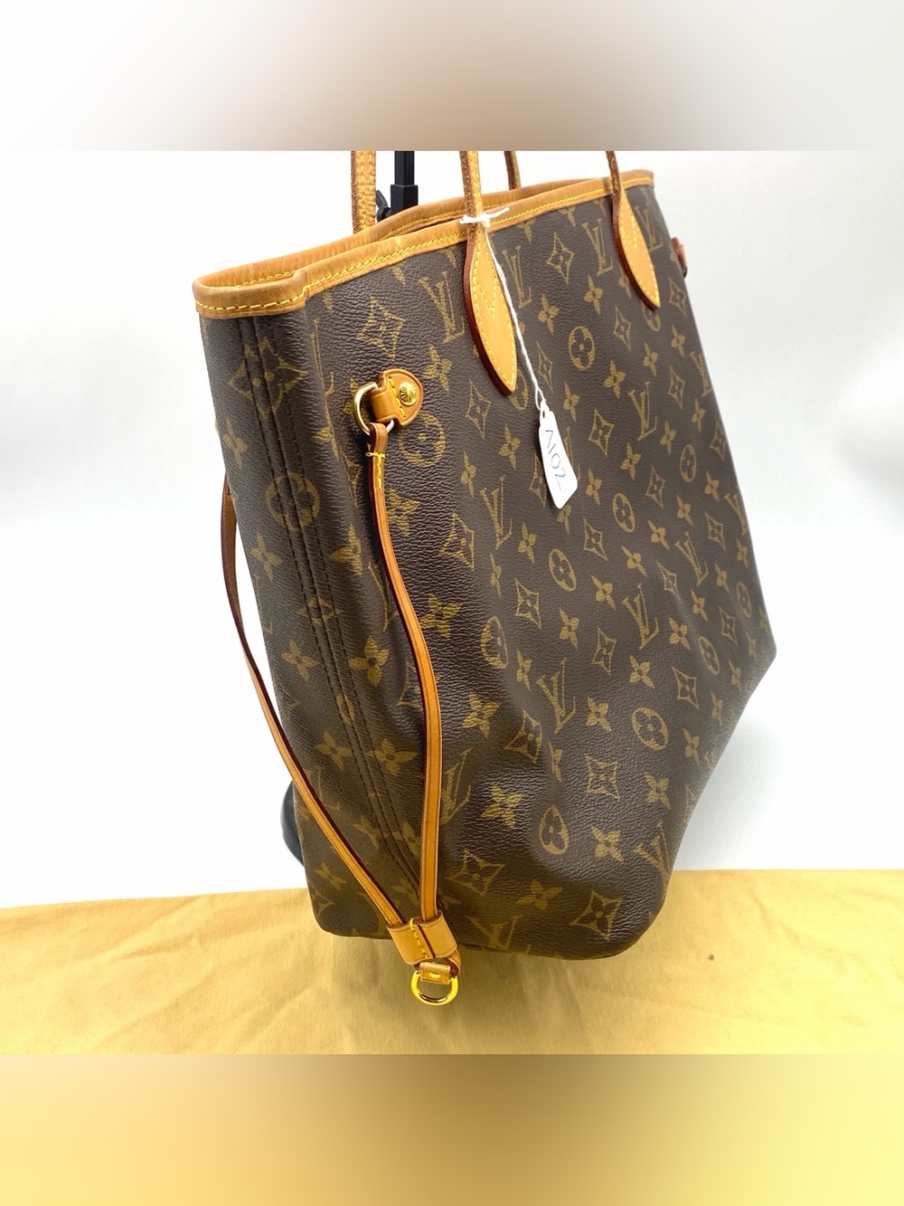 Louis Vuitton Monogram Neverfull Classic Leather Tote Bag MM Initials - Picture 6 of 11
